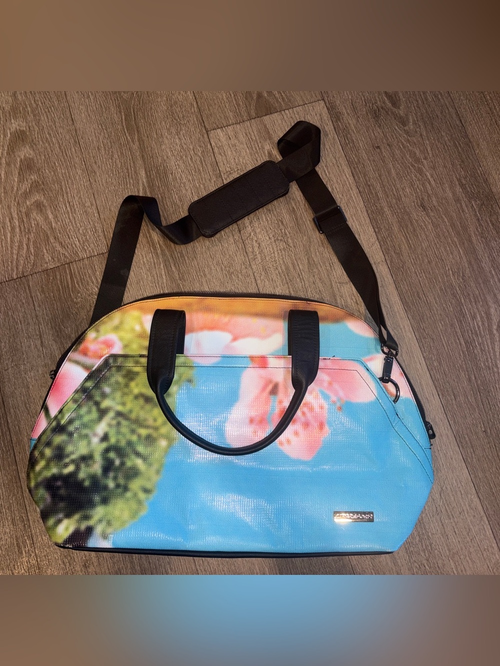 Rareform crossbody tote
